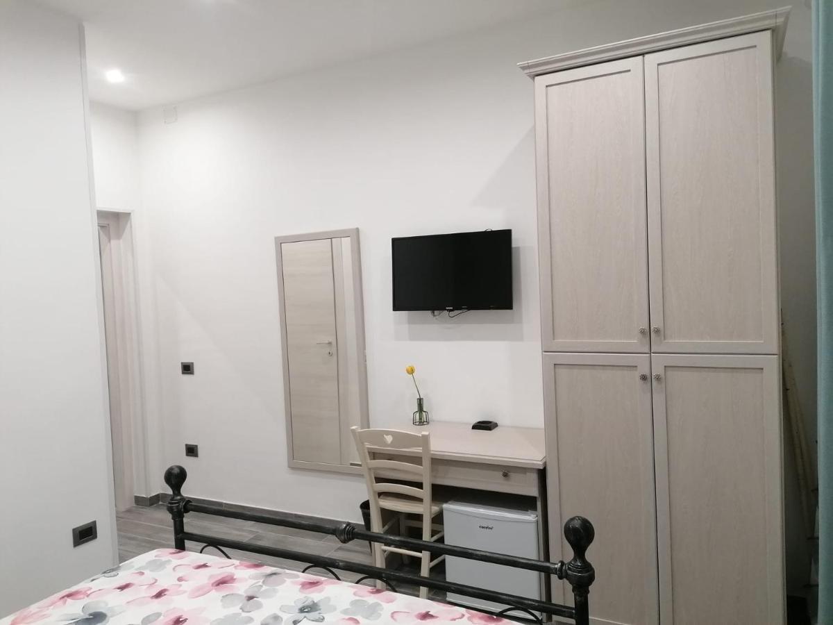 B&B Poesia Affittacamere Tarente Buitenkant foto